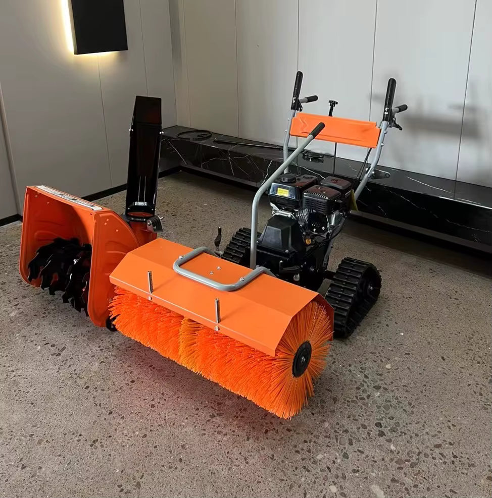 IceCrusher™ Break through packed snow with brute strength.